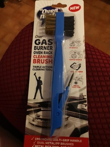 Gas hob burner - cleaning, brush